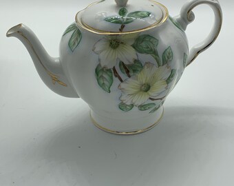 Lenox Tuscan Vine Covered Tea PotLenox Tuscan Vine Fine China Tea Pot WLid Design By Louise Le Luyer