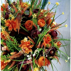 Elegant Summer Autumn Artificial Flowers Front Door Wreath, Shades of Orange Brown Fall Wreath, Fall Farmhouse Wall Decoracion