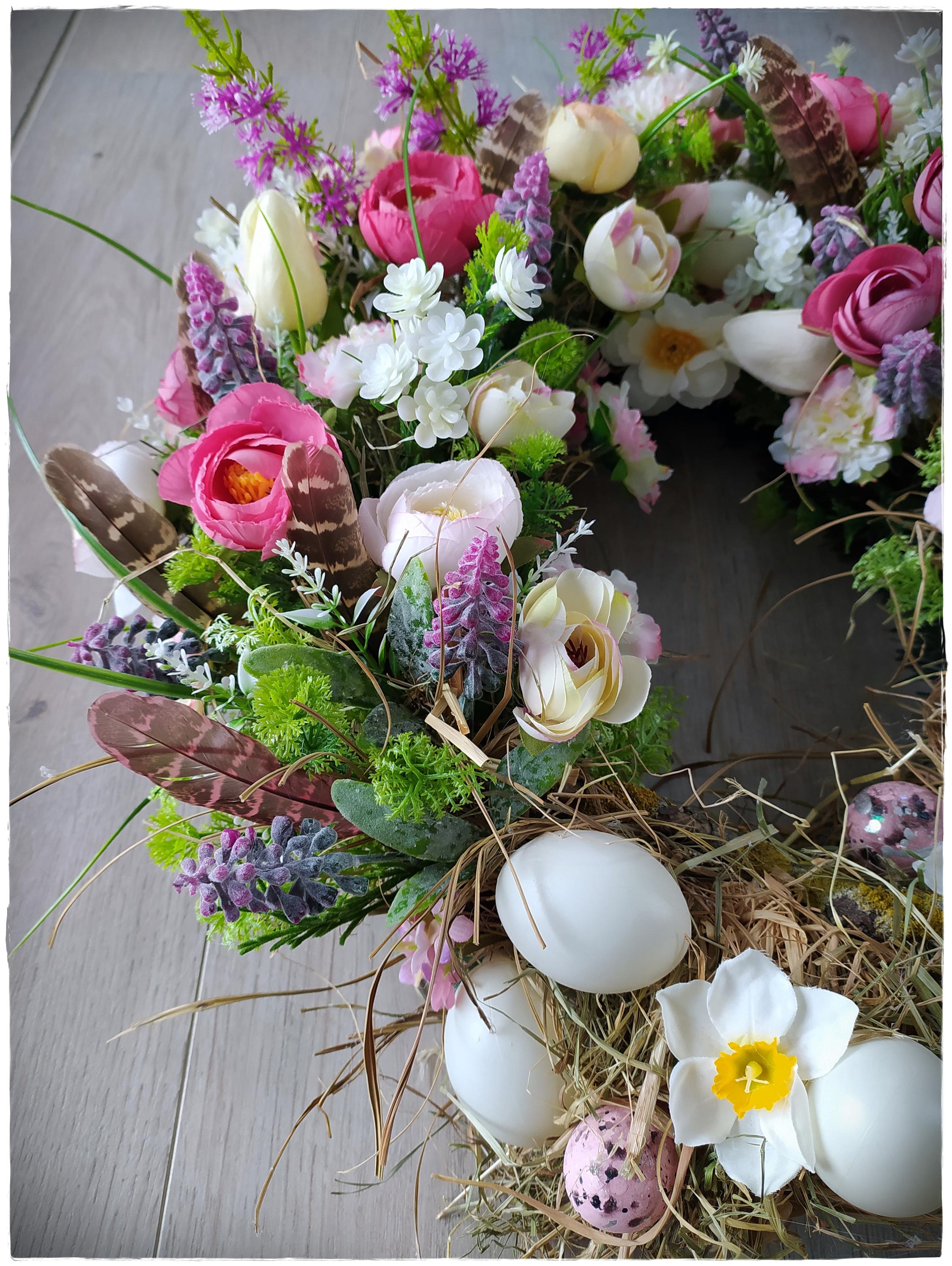 Ghirlanda Pasquale Con Uova Colorate E Margherite – Decorazione Primaverile In Rattan, Diametro 45 Cm