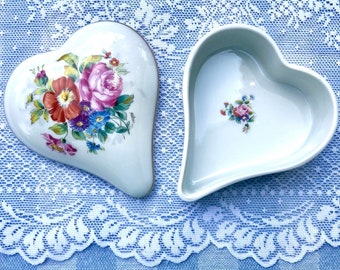ring bearrer Limoges heart box,Hand painted vintage french heart box,ade in France, jewellery satchel heart shaped box ring box