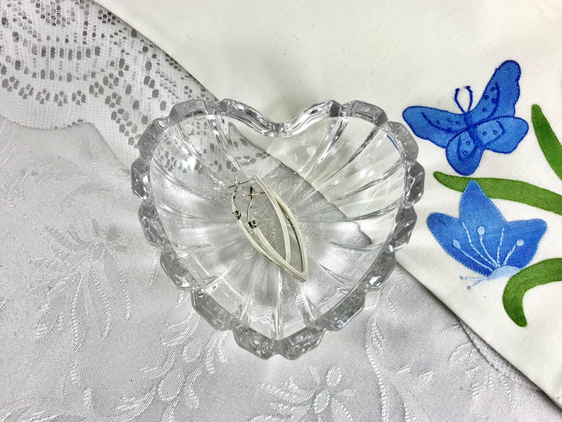 Jewelry Dish Mom Gift Birthday Gifts for Her Vanity Trinket Dish Valentine Gift Ring Dish Love Mikasa Romantic Jewel Heart Dish