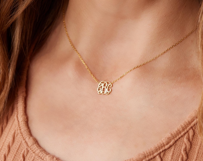 Personalized Monogram Initial Pendant Necklace Gift for Mothers Day Gift, Personalized Monogram Jewelry, Christmas Gift for Her