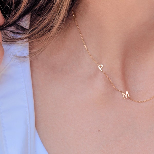 Zijdelingse ketting - gouden initialen - kerstcadeau - cadeaus voor moeder - minimalistische look - gouden ketting - cadeau bruidsmeisjes - briefketting
