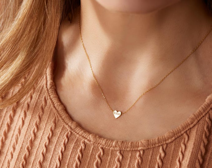 Personalized  Engraved Heart Necklace, Heart Pendant Necklace for Her, Custom Heart Initial Necklace, Mothers Day Gift, Christmas Gift
