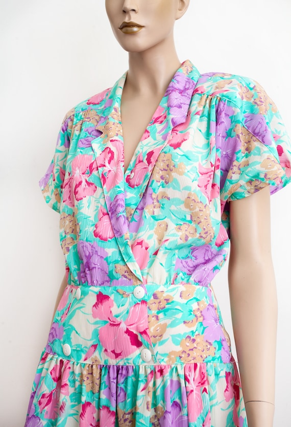 1980s Vintage FLORAL day Shirtdress, pastel sundr… - image 5