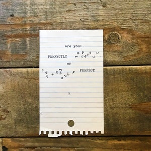 Arte de máquina de escribir. Carta mecanografiada a mano en máquina de escribir antigua. Carta mecanografiada. Tipografía antigua. Cita motivacional. Poema inspirador.