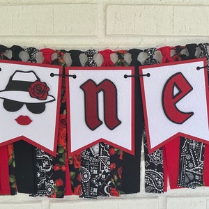 Red Lowrider High Chair Banner: Glitter Rose, Fabric Garland
