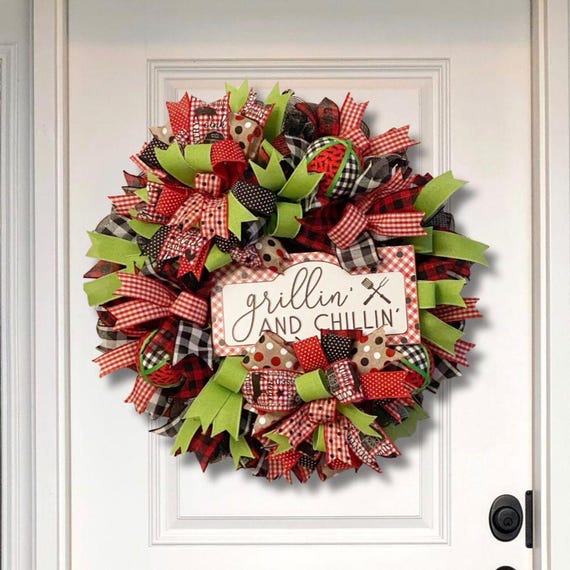 Grillin’ and Chillin’ Wreath, Summer BBQ Door Decor, Backyard Cookout Gift, Picnic Party Wreath, Festive Outdoor Decoration, Cookout Wreath