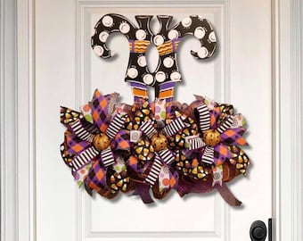 Halloween Witch Boots Door Hanger, Fun Spooky Witch Decor, Spooky Trick or Treat Wreath for Front Door