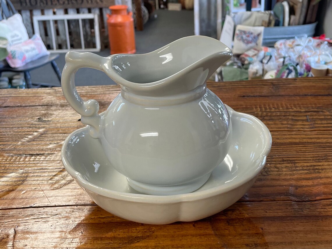 Vintage Mccoy Pottery 7528 Strawberry Pitcher & Basin Set Etsy