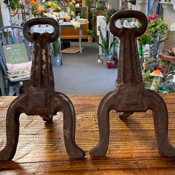 Vintage Cast Iron Keyhole Style Andirons/Firedogs
