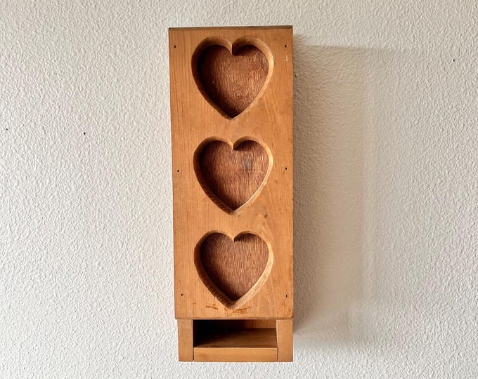 Vintage Wood Heart Cutout Shelf - Card Deck / Item Dispenser