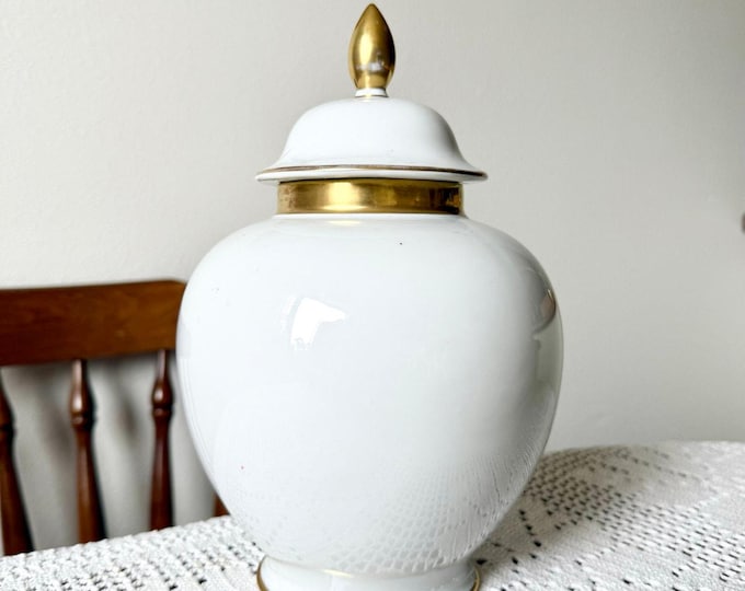 Gerold Porzellan Bavaria Germany Porcelain White and Gold Lidded Vase Urn