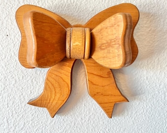 Vintage Hand Carved Wooden Bow Quilt Blanket Hook