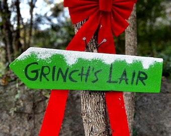 Weihnachtlicher Richtungsanzeiger + Schnee | Rustikale Weihnachtspfeilschilder mit Schnee, Zuckerstangenwald, Grinch’s Lair & Polar Express Dekor
