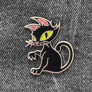 Black Cat Enamel Pin | Black Cat Pin | Hard Enamel Pin | Halloween Pin | Spooky Enamel Pin | Goth pin | Cat Pins | Lapel Pin | Backpack pin