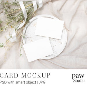 Maquette de carte de remerciement, maquette de carte de mariage, carte de mariage, mariage minimaliste, maquette d'objet intelligent, maquette PSD, maquette de carte de style, maquette
