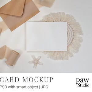 Mockup di biglietto, Mockup PSD, Mockup di biglietto 5x7, Mockup di invito, Modello di mockup, Biglietto di auguri, Mockup di biglietto di auguri, Mockup digitale, Con busta
