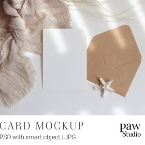 Mockup di biglietto, Mockup di biglietto 5x7, Biglietto di auguri, Mockup di invito, Mockup di matrimonio, Mockup PSD, Modello di mockup, Mockup digitale, Biglietto con busta