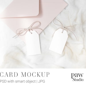 Lege kaart mockup, minimalistische mockup, lege witte kaart, bruiloft tag mockup, bruiloft stickers, logo sticker mockup, kaart met envelop