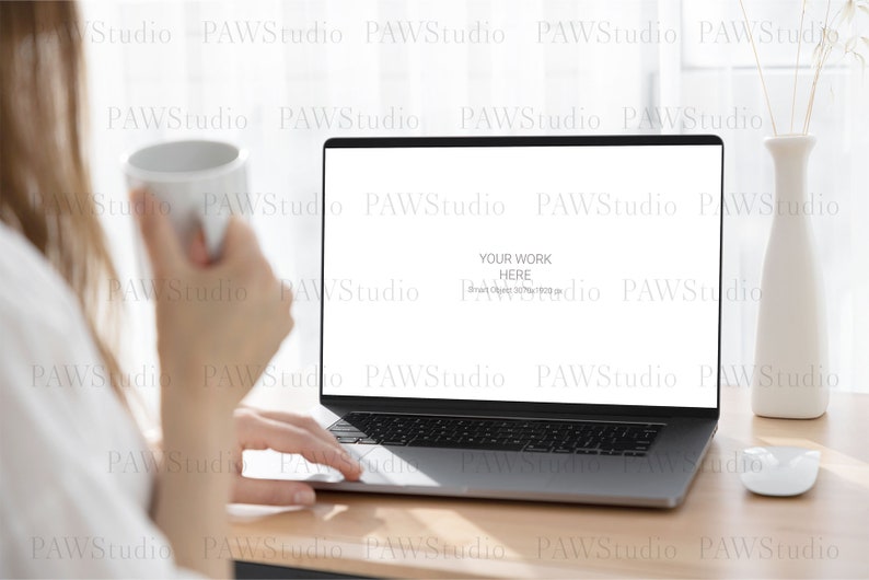 Laptop Mockup, MacBook Mockup, Device Mockup, Laptop screen mockup, Screen Mockup, Device Screen Mockup, Monitor Mockup, PSD Mockup, Computer Mockup, PSD	MacBook, Mockup PSD, Computer Mockup, MacBook PSD, Smart Object