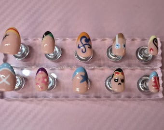 Unghie finte corte a mandorla ispirate a One Piece / Unghie in gel dipinte a mano