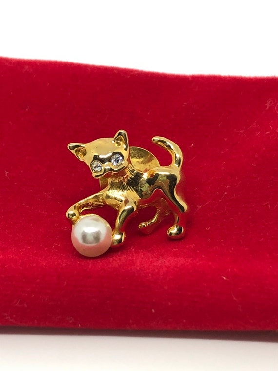 Vintage Little Cute Cat/Kitten Pin