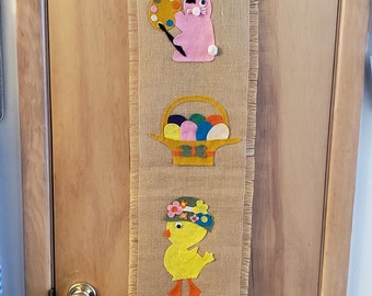 Vintage Easter wall hanging