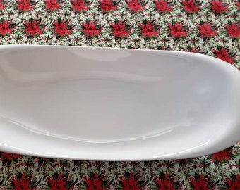 Beautiful white centerpiece bread tray