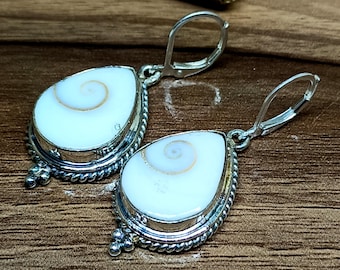 Sterlingzilveren Shiva-oogschelpoorbellen, handgemaakte edelsteensieraden