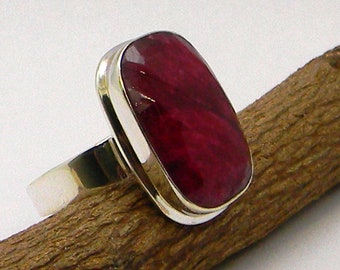 Red Beryl 925 sterling silver ring - Red Beryl Handmade jewelry - Unique Gemstone Ring for Women - middle finger ring -Anniversary Gift Idea