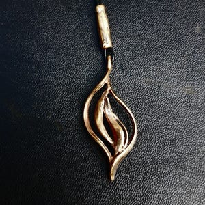 Flamme -bronze Anhänger