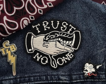 Patch No One Trust, Patch main serpent, Patch tatouage western, Patch gilet motard, Patch thermocollant