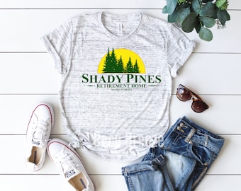 Shady Pines (casa de retiro) - camiseta unisex. Chicas doradas, camisas doradas, camiseta de chicas doradas, pinos sombríos, camisa de mujer, las chicas doradas