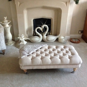 100 cm x 54 cm Oxford Chesterfield Footstool Deep Buttoned Chenille Velvet Coffee Table Footstool. Delivery to UK only