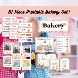 Könnte beinhalten: Ein Set mit 81 druckbaren Backspielkarten für Kinder. Die Karten zeigen Bilder von Backwaren, Geräten und Rezepten. Die Karten sind rosa und weiß mit einem floralen Design. Der Text auf den Karten lautet: "Bäckerei", "Teeparty für 4", "30 €", "Bäckerei Preise", "Donut - 1 €", "Keks - 1 €", "Macaron - 3 €", "Brot - 5 €", "Zimtschnecke - 5 €", "Cupcake - 4 €", "Kuchen - 50 €", "Wie man einen Kuchen macht", "Wie man einen Geburtstagskuchen macht", "1 Messen", "2 Mischen", "3 Backen", "4 Dekorieren", "Kühlschrank", "Backofen", "Mikrowelle", "Eisfach", "Muffinförmchen", "Zucker", "Mehl", "Brot".