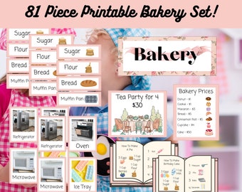 Puede incluir: Un conjunto de 81 tarjetas de juego de repostería imprimibles para niños. Las tarjetas presentan imágenes de artículos de repostería, equipos y recetas. Las tarjetas son rosas y blancas con un diseño floral. El texto en las tarjetas incluye "Panadería", "Fiesta del té para 4", "30 €", "Precios de la panadería", "Donut - 1 €", "Galleta - 1 €", "Macaron - 3 €", "Pan - 5 €", "Rulo de canela - 5 €", "Cupcake - 4 €", "Pastel - 50 €", "Cómo hacer un pastel", "Cómo hacer un pastel de cumpleaños", "1 Medir", "2 Mezclar", "3 Hornear", "4 Decorar", "Refrigerador", "Horno", "Microondas", "Bandeja de hielo", "Molde para muffins", "Azúcar", "Harina", "Pan".