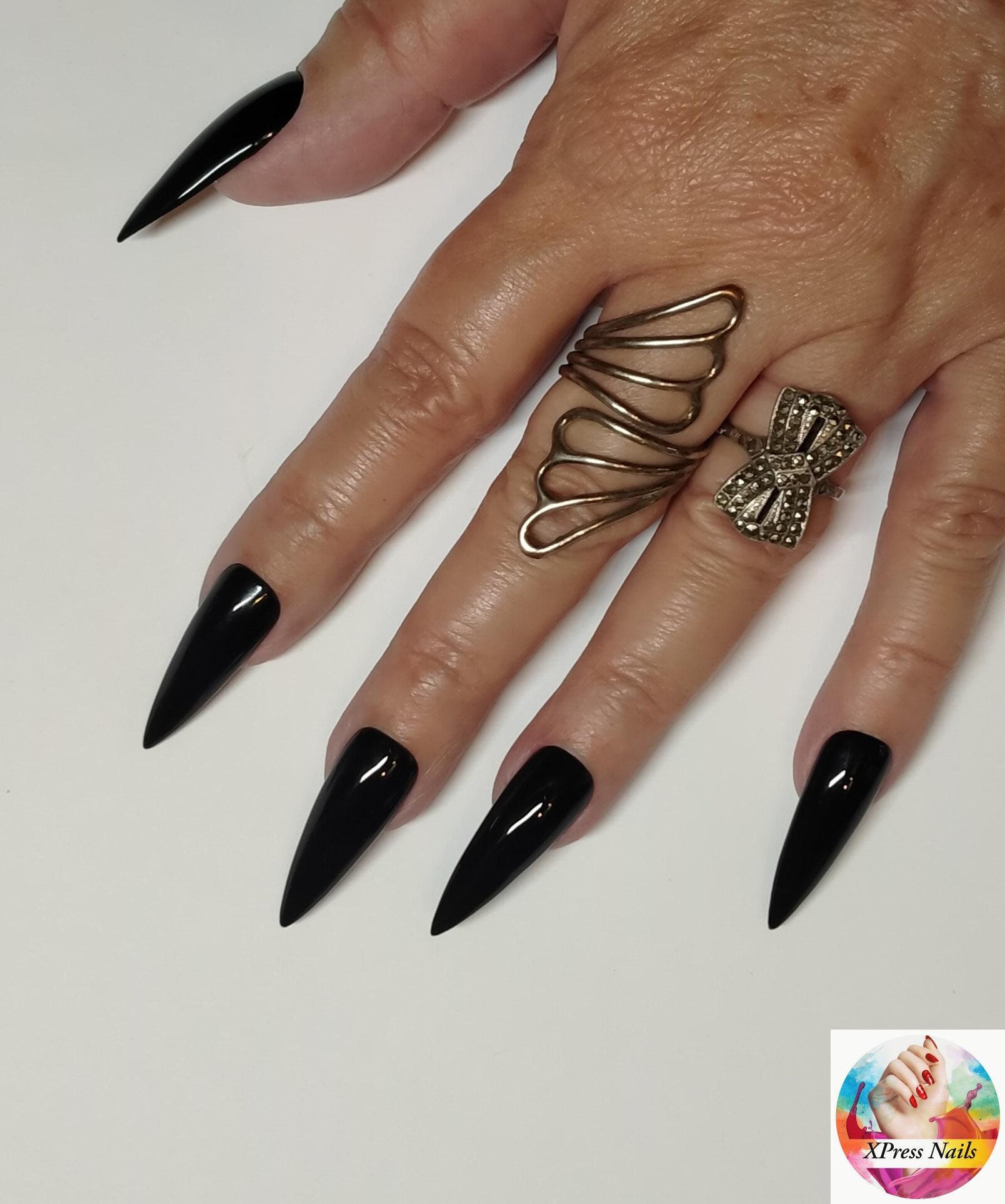 Black Foil Nails / Gold Foil Nails / Glossy Nails 