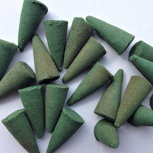 Frankincense & Myrrh Incense Cones - 20 Beautifully Scented Cones