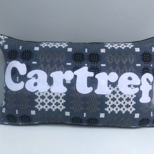 Cartref zipped cushion image 2