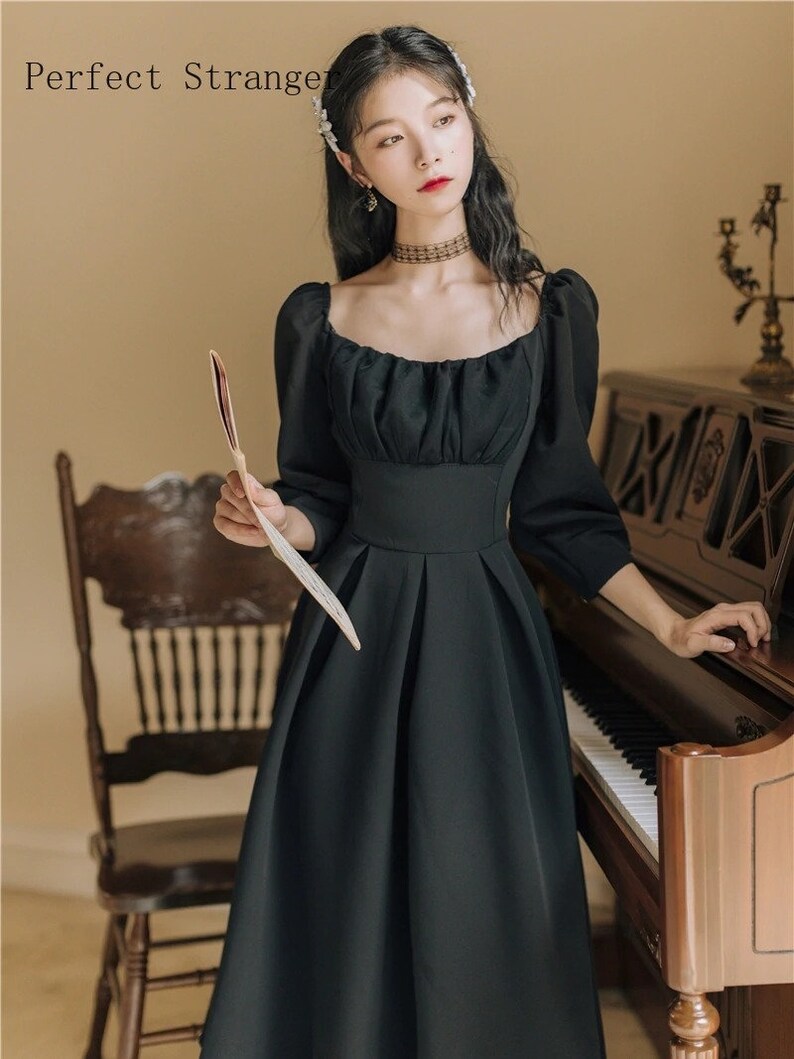 New autumn and winter French retro dress