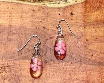 Orecchini di fiori secchi con vetro glitter opalino