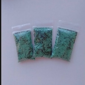 Green salt for money drawing fast cash abundance in money sal de bruja Verde
