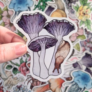 Sticker champignon violet - sticker champignons - art champignon - illustration champignon - papeterie champignon vénéneux - amateur de champignons - vinyle - sorcière
