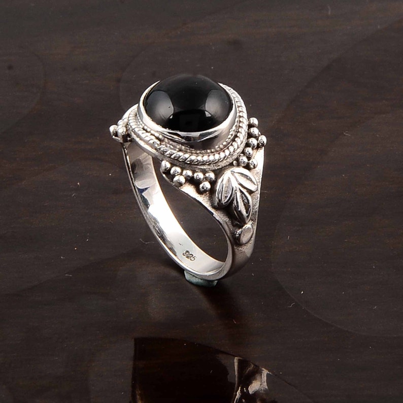 Black onyx ring,Gemstone ring,Handmade rings,Black stone ring,Statement ring,Jewelry,Mothers day gift ring,ring for her