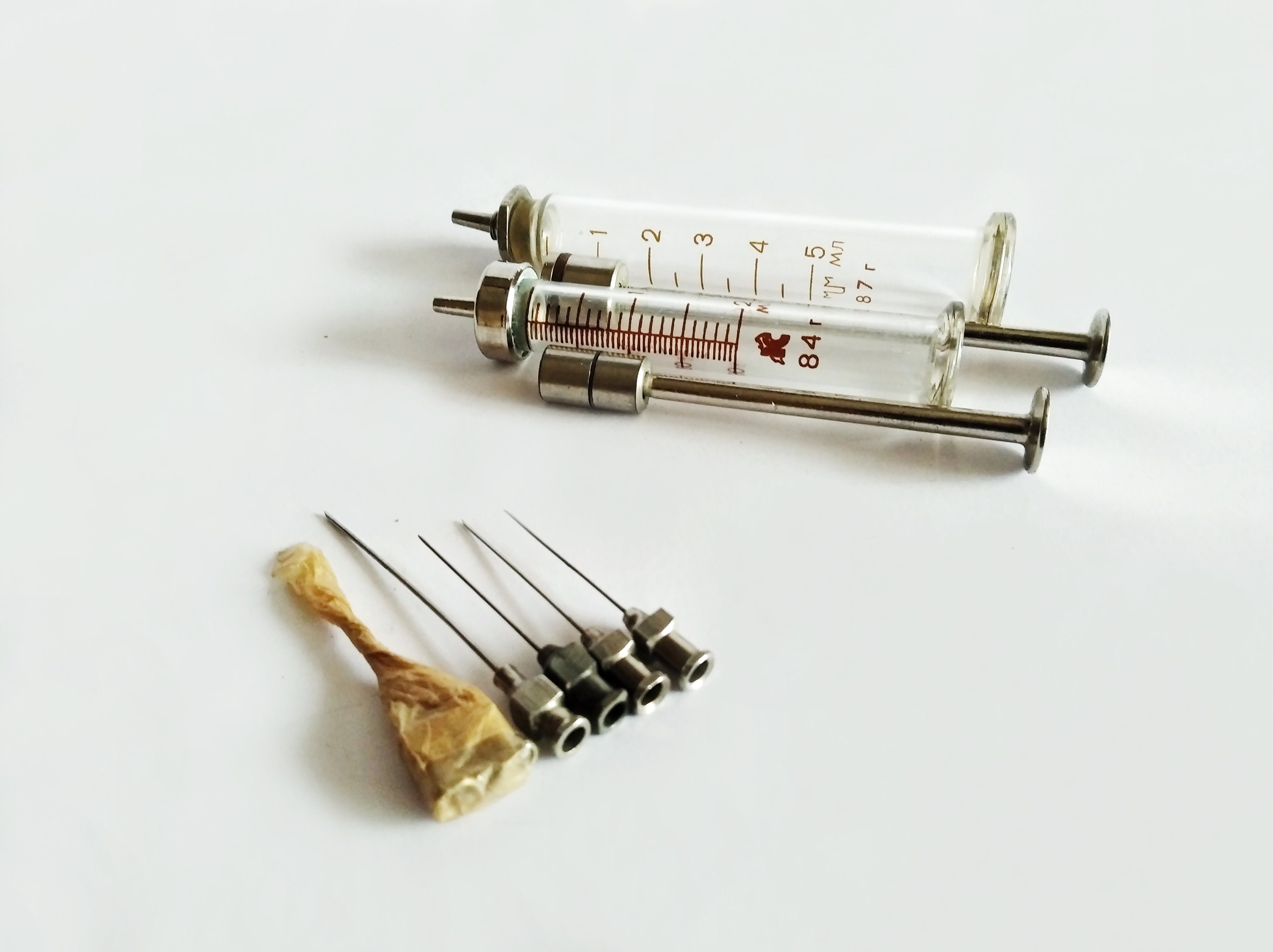 Vintage set of 2 glass insulin syringe 2ml and 5ml and 6 Etsy