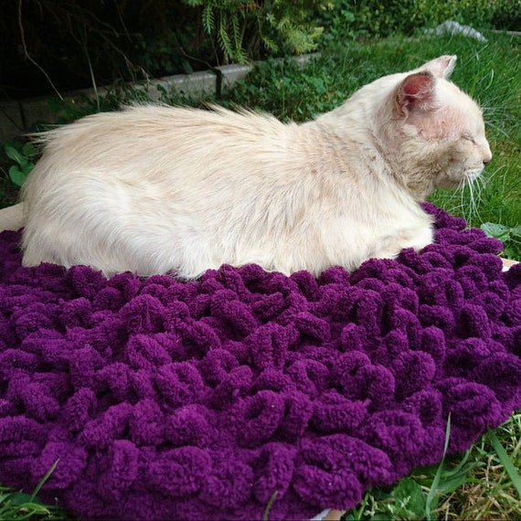 pet sleeping place Whitepeach soft rug for cat plush dog bed knit pad