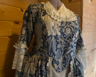 Colonial 18th century Williamsburg ballgown polonaise