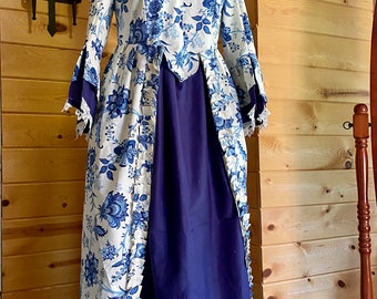 Colonial 18th century Williamsburg ballgown polonaise