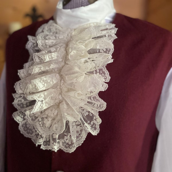 Colonial cravat  lace neck ruff